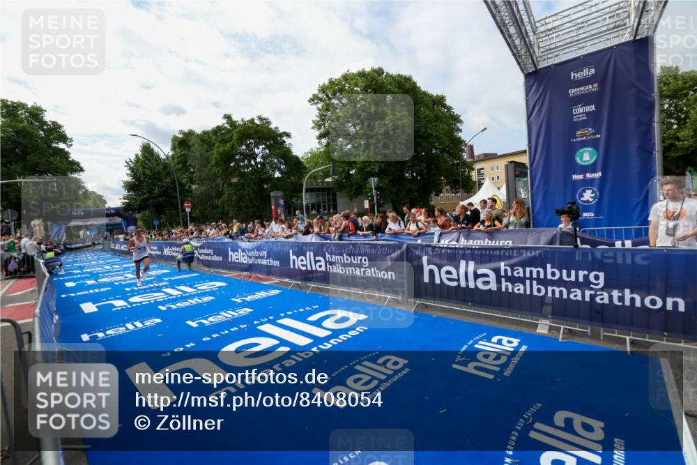 29.06.2025 - hella hamburg halbmarathon Zöllner http://msf.ph/oto/8408054 29.06.2025 10:17:04 Ziel 16529 meine-sportfotos.de