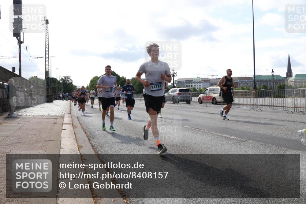 29.06.2025 - hella hamburg halbmarathon Lena Gebhardt http://msf.ph/oto/8408157 29.06.2025 09:49:53 Lombardsbrücke 6123, 18734, 17214, 1343, 1445, 1615, 1675, 1800, 1975, 2324, 2415, 2573, 2750, 2949, 2980, 3136, 3282, 3431, 3530, 4148, 4303, 4318, 4425, 4528, 4766, 5248, 5409, 6095, 6123, 6682, 7035, 7229, 7495, 7796, 8370, 8465, 8629, 8925, 9264, 9265, 9294, 9296, 9686, 9711, 9914, 9979, 10680, 10894, 10930, 11765, 12327, 12554, 12839, 13141, 13457, 13800, 14077, 14204, 14359, 14374, 14560, 14629, 14667, 14688, 14789, 15094 meine-sportfotos.de