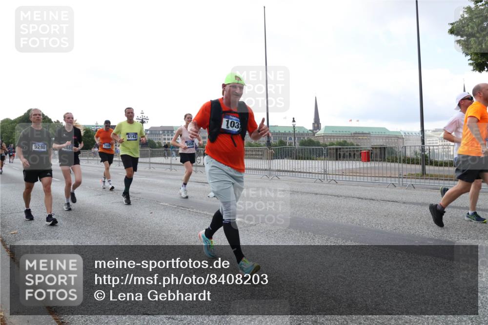 29.06.2025 - hella hamburg halbmarathon Lena Gebhardt http://msf.ph/oto/8408203 29.06.2025 10:04:08 Lombardsbrücke 9280, 4488, 6142, 5058, 103, 1032, 1355, 1367, 1674, 2277, 2979, 3488, 4095, 4488, 4587, 5058, 5354, 5363, 5365, 5396, 5613, 5976, 6142, 6706, 6709, 7006, 7017, 7306, 7485, 8177, 8217, 8421, 8422, 8423, 8469, 8484, 8727, 9280, 9526, 9899, 10756, 10962, 11402, 11511, 11582, 11614, 12004, 12005, 12336, 12653, 12998, 13173, 13583, 14340, 14436, 14917, 15520, 15525, 15678, 16099, 16113, 16621, 16989, 17071, 17098, 17437 meine-sportfotos.de