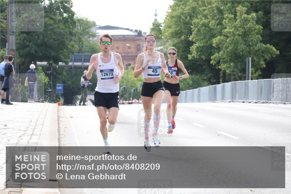 29.06.2025 - hella hamburg halbmarathon Lena Gebhardt http://msf.ph/oto/8408209 29.06.2025 09:37:38 Lombardsbrücke 10, 55, 12673, 45, 50, 31, 45, 50, 12673 meine-sportfotos.de