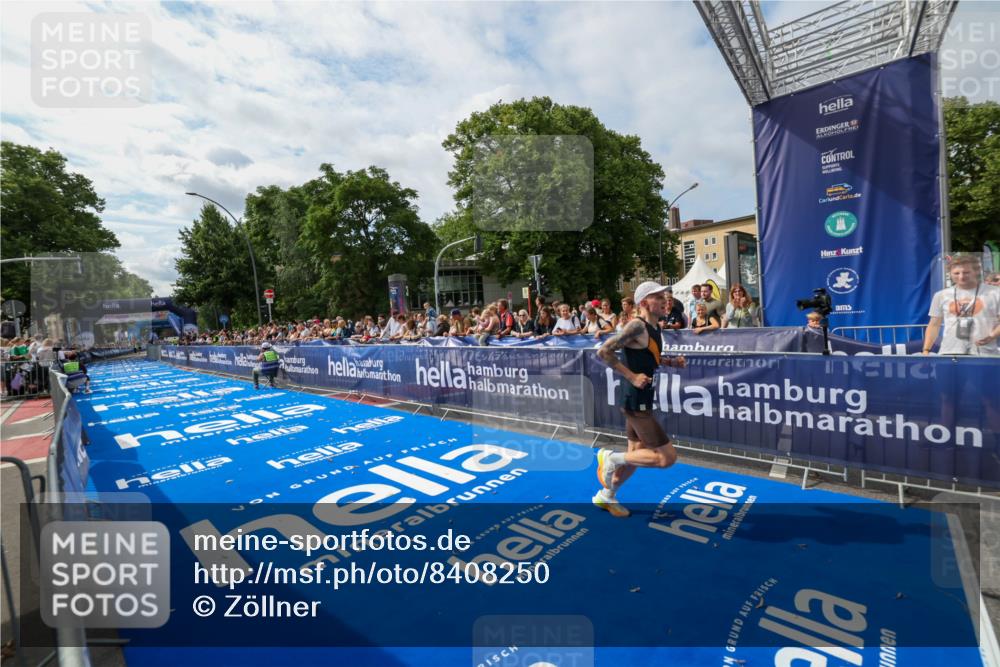 29.06.2025 - hella hamburg halbmarathon Zöllner http://msf.ph/oto/8408250 29.06.2025 10:17:13 Ziel 4116 meine-sportfotos.de