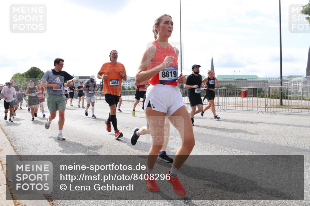 29.06.2025 - hella hamburg halbmarathon Lena Gebhardt http://msf.ph/oto/8408296 29.06.2025 10:16:51 Lombardsbrücke 9208, 17845, 3088, 8619, 18675, 9091, 1117, 1137, 1240, 1244, 1298, 1331, 1348, 1403, 1553, 1602, 1825, 2225, 2347, 2908, 2912, 3030, 3088, 3156, 3176, 3210, 3450, 3484, 3622, 3687, 4478, 5036, 5037, 5929, 5995, 6024, 6328, 6488, 6742, 6941, 6948, 7114, 7115, 7158, 7257, 7345, 7358, 7360, 7376, 7924, 7928, 8263, 8295, 8317, 8513, 8597, 8619, 8645, 8707, 8847, 8857, 8983, 9091, 9208, 9332, 9492, 9664, 9676, 9810, 10076, 10139, 10141, 10232 meine-sportfotos.de