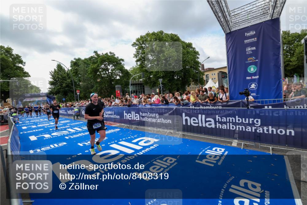 29.06.2025 - hella hamburg halbmarathon Zöllner http://msf.ph/oto/8408319 29.06.2025 10:43:05 Ziel 4229, 4823, 6721, 7035, 8218, 9364, 9833, 10469, 12657, 12723, 12776, 12839, 17177, 19038 meine-sportfotos.de