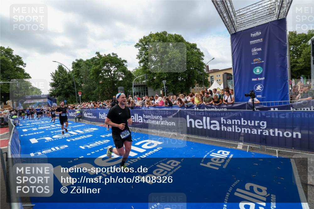 29.06.2025 - hella hamburg halbmarathon Zöllner http://msf.ph/oto/8408326 29.06.2025 10:43:06 Ziel 4229, 6721, 7035, 7451, 8218, 9364, 9833, 10469, 12657, 12723, 12776, 12839, 17177, 19038 meine-sportfotos.de