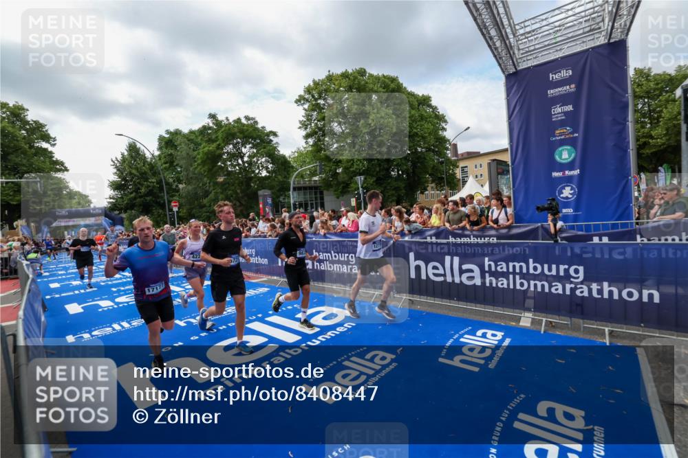 29.06.2025 - hella hamburg halbmarathon Zöllner http://msf.ph/oto/8408447 29.06.2025 10:43:12 Ziel 1675, 4229, 6721, 7026, 7093, 7451, 9833, 10251, 11177, 12153, 12657, 12723, 12776, 12839, 15255, 15706, 17177, 18304, 19038 meine-sportfotos.de