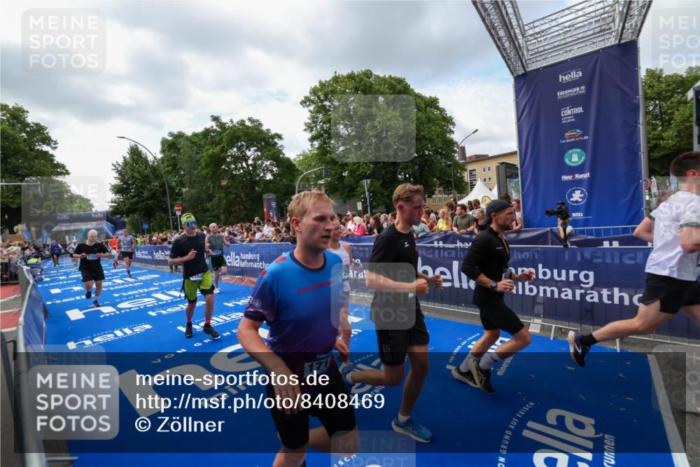 29.06.2025 - hella hamburg halbmarathon Zöllner http://msf.ph/oto/8408469 29.06.2025 10:43:13 Ziel 1675, 4229, 6721, 7026, 7093, 7451, 9833, 10251, 11177, 12153, 12776, 12839, 15255, 15706, 17177, 18304 meine-sportfotos.de