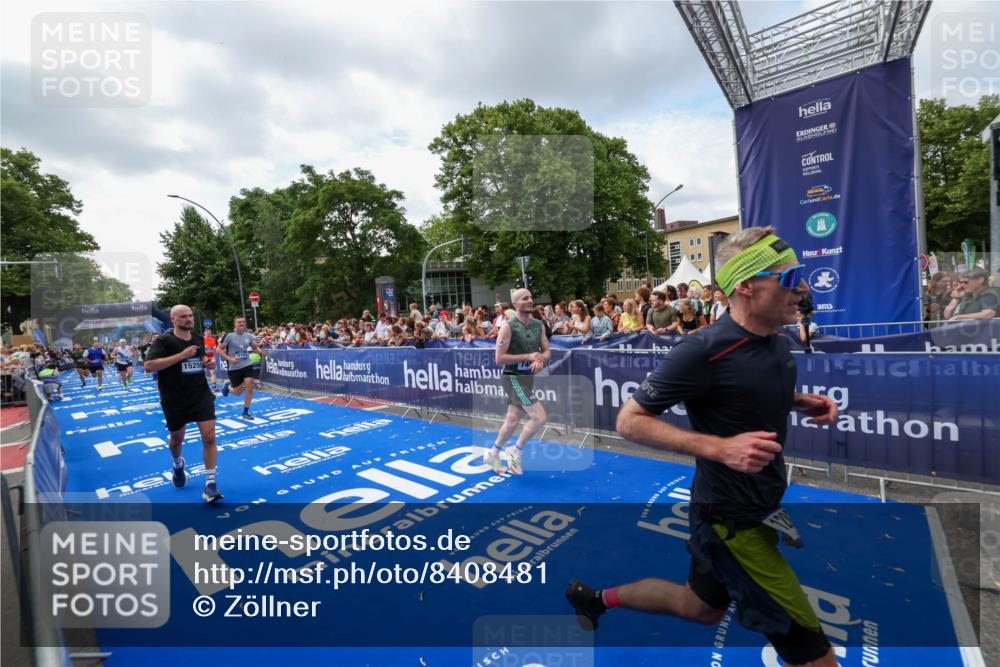 29.06.2025 - hella hamburg halbmarathon Zöllner http://msf.ph/oto/8408481 29.06.2025 10:43:14 Ziel 1675, 4229, 6721, 7026, 7093, 7451, 9833, 10251, 11177, 12153, 15255, 15706, 17177, 18304 meine-sportfotos.de