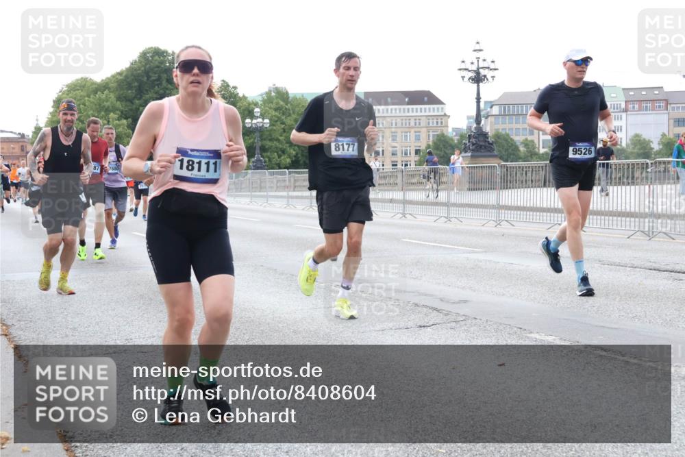 29.06.2025 - hella hamburg halbmarathon Lena Gebhardt http://msf.ph/oto/8408604 29.06.2025 10:04:11 Lombardsbrücke 87, 7880, 18111, 8177, 9526, 1032, 1355, 1367, 1674, 2277, 2979, 3488, 4095, 4488, 4587, 5058, 5354, 5363, 5365, 5613, 5976, 6142, 6706, 6709, 7006, 7017, 7306, 7485, 8177, 8217, 8421, 8422, 8423, 8469, 8727, 9280, 9489, 9526, 9899, 10213, 10756, 10962, 11402, 11511, 11582, 11614, 12004, 12005, 12336, 12653, 12998, 13173, 13583, 14340, 14436, 14917, 15520, 15525, 15678, 16099, 16113, 16621, 16753, 16989, 17071, 17098, 17437 meine-sportfotos.de