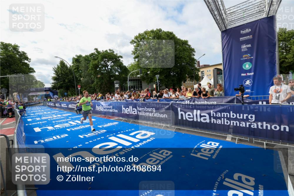 29.06.2025 - hella hamburg halbmarathon Zöllner http://msf.ph/oto/8408694 29.06.2025 10:18:15 Ziel 17786 meine-sportfotos.de