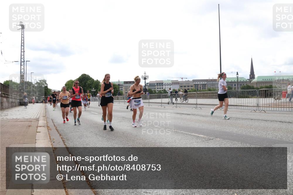 29.06.2025 - hella hamburg halbmarathon Lena Gebhardt http://msf.ph/oto/8408753 29.06.2025 10:24:52 Lombardsbrücke 4111, 13113, 13638, 11651, 1064, 1352, 1395, 1740, 2000, 2108, 2249, 2280, 2944, 3053, 3099, 3113, 3132, 3421, 3786, 3920, 4008, 4010, 4111, 4221, 4444, 4464, 5126, 5138, 5829, 5830, 6261, 6570, 7778, 7975, 8083, 9573, 10907, 11400, 11651, 11816, 11817, 11921, 12070, 12303, 13111, 13113, 13380, 13573, 13638, 14143, 14649, 14898, 15124, 15153, 15679, 15942, 15975, 17185, 17535, 17954, 18194, 18198 meine-sportfotos.de