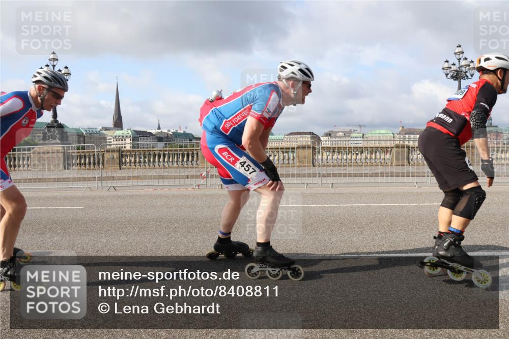 29.06.2025 - hella hamburg halbmarathon Lena Gebhardt http://msf.ph/oto/8408811 29.06.2025 08:55:06 Lombardsbrücke 1457 meine-sportfotos.de