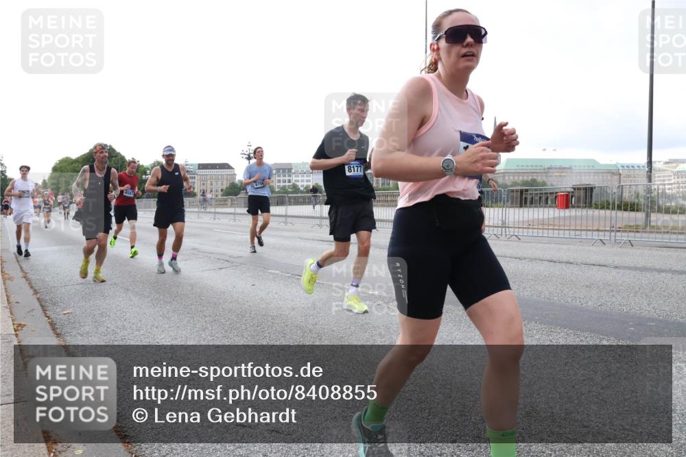 29.06.2025 - hella hamburg halbmarathon Lena Gebhardt http://msf.ph/oto/8408855 29.06.2025 10:04:13 Lombardsbrücke 6706, 8177, 1032, 1355, 1367, 1377, 1674, 2852, 2979, 3488, 4095, 4488, 4587, 5058, 5354, 5363, 5365, 5613, 5976, 6142, 6706, 6709, 7006, 7017, 7306, 7485, 8177, 8217, 8421, 8422, 8423, 8469, 8727, 9280, 9489, 9526, 9899, 10213, 10756, 10962, 11511, 11582, 11614, 12004, 12005, 12336, 12653, 12998, 13173, 13583, 14340, 14436, 14917, 15520, 15525, 15678, 16099, 16113, 16753, 16989, 17071, 17098, 17113, 17437 meine-sportfotos.de