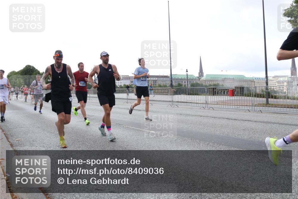 29.06.2025 - hella hamburg halbmarathon Lena Gebhardt http://msf.ph/oto/8409036 29.06.2025 10:04:14 Lombardsbrücke 4587, 511, 6706, 1032, 1213, 1355, 1367, 1377, 1674, 2852, 2979, 3488, 4095, 4488, 4587, 5058, 5354, 5363, 5365, 5613, 5976, 6142, 6706, 6709, 7017, 7306, 7485, 8177, 8217, 8421, 8422, 8423, 8469, 8727, 9280, 9489, 9526, 9899, 10213, 10756, 10962, 11511, 11582, 11614, 12004, 12005, 12336, 12653, 12998, 13173, 13583, 13625, 14340, 14436, 14917, 15520, 15525, 15678, 16099, 16113, 16753, 16989, 17071, 17098, 17113, 17437 meine-sportfotos.de
