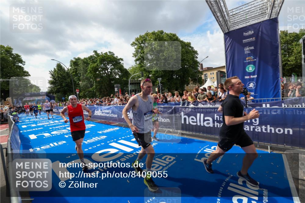 29.06.2025 - hella hamburg halbmarathon Zöllner http://msf.ph/oto/8409055 29.06.2025 10:43:40 Ziel 3116, 4080, 4318, 9114, 12623, 13421, 13996, 14484, 14690, 15328, 15932, 17912, 18449, 18775, 19229 meine-sportfotos.de