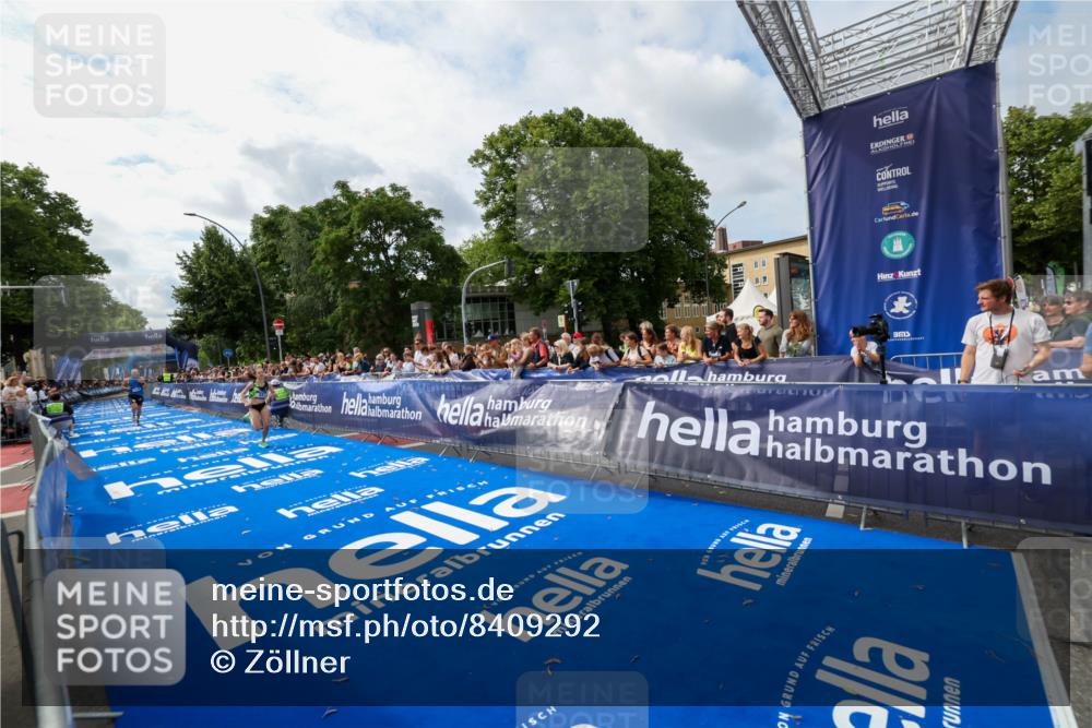 29.06.2025 - hella hamburg halbmarathon Zöllner http://msf.ph/oto/8409292 29.06.2025 10:19:12 Ziel 53, 2144 meine-sportfotos.de