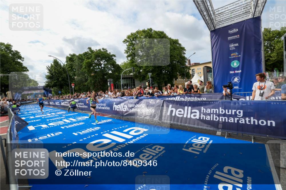 29.06.2025 - hella hamburg halbmarathon Zöllner http://msf.ph/oto/8409346 29.06.2025 10:19:12 Ziel 53, 2144 meine-sportfotos.de