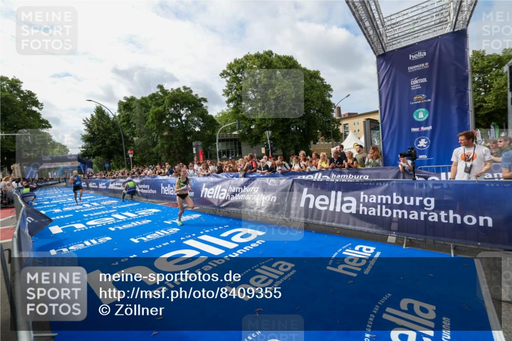 29.06.2025 - hella hamburg halbmarathon Zöllner http://msf.ph/oto/8409355 29.06.2025 10:19:13 Ziel 53, 2144 meine-sportfotos.de