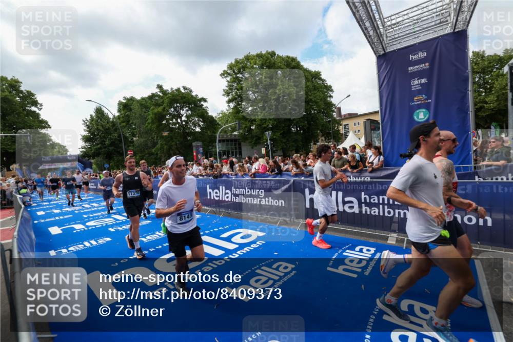 29.06.2025 - hella hamburg halbmarathon Zöllner http://msf.ph/oto/8409373 29.06.2025 10:44:01 Ziel 1558, 3907, 4981, 6705, 8063, 8145, 8900, 9081, 10493, 10596, 11809, 12438, 12966, 15383, 16549, 17376, 17403, 17516, 18678 meine-sportfotos.de