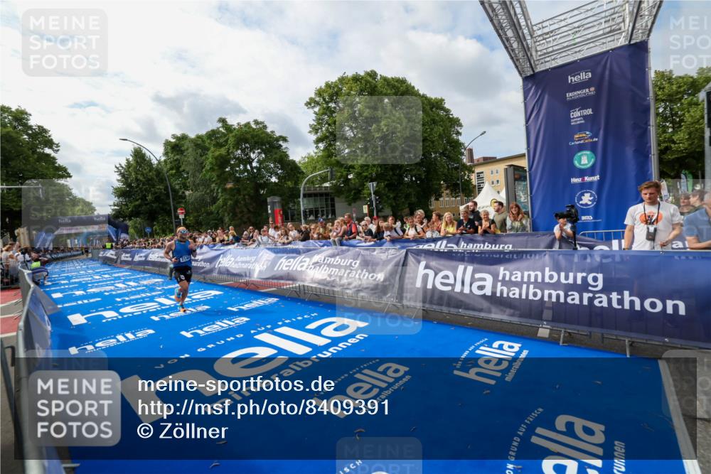 29.06.2025 - hella hamburg halbmarathon Zöllner http://msf.ph/oto/8409391 29.06.2025 10:19:14 Ziel 53, 2144 meine-sportfotos.de