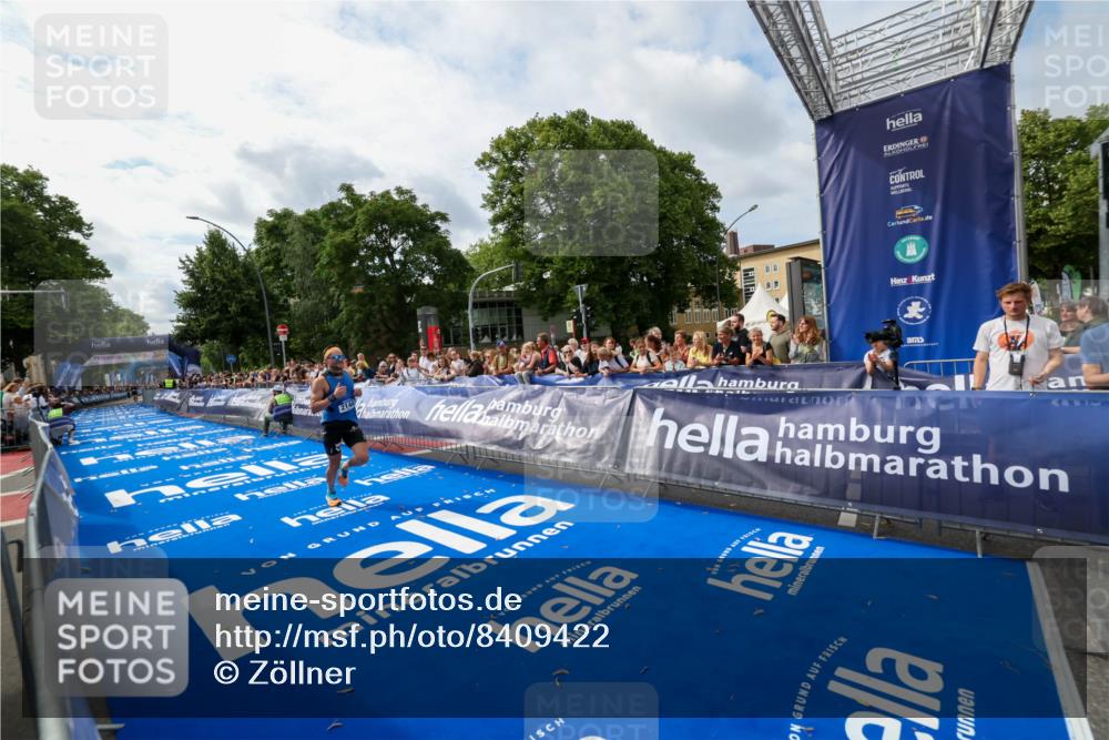 29.06.2025 - hella hamburg halbmarathon Zöllner http://msf.ph/oto/8409422 29.06.2025 10:19:15 Ziel 2144 meine-sportfotos.de