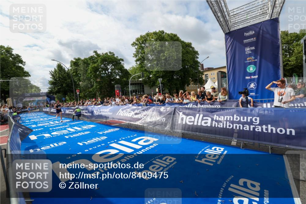 29.06.2025 - hella hamburg halbmarathon Zöllner http://msf.ph/oto/8409475 29.06.2025 10:19:25 Ziel 2659, 13016 meine-sportfotos.de
