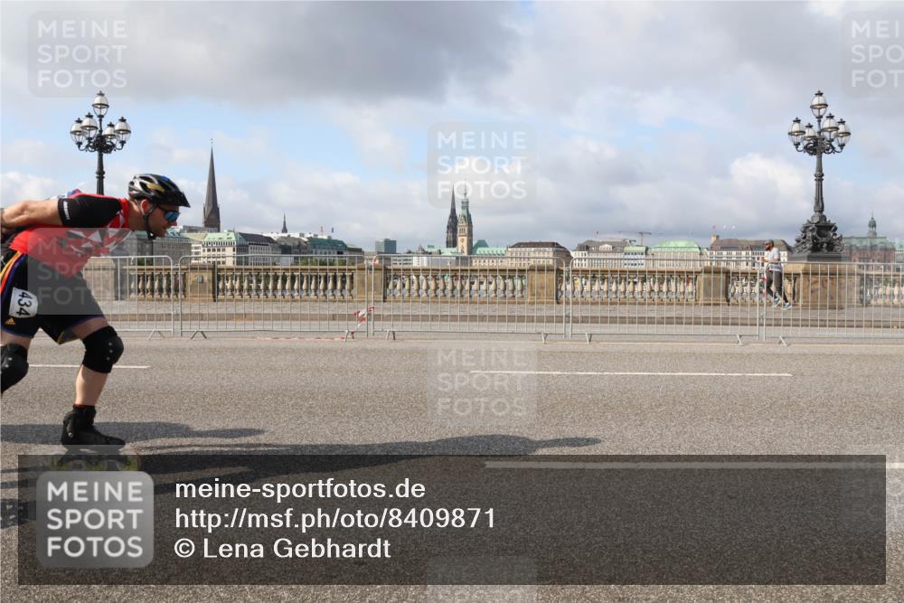 29.06.2025 - hella hamburg halbmarathon Lena Gebhardt http://msf.ph/oto/8409871 29.06.2025 08:55:09 Lombardsbrücke 434 meine-sportfotos.de