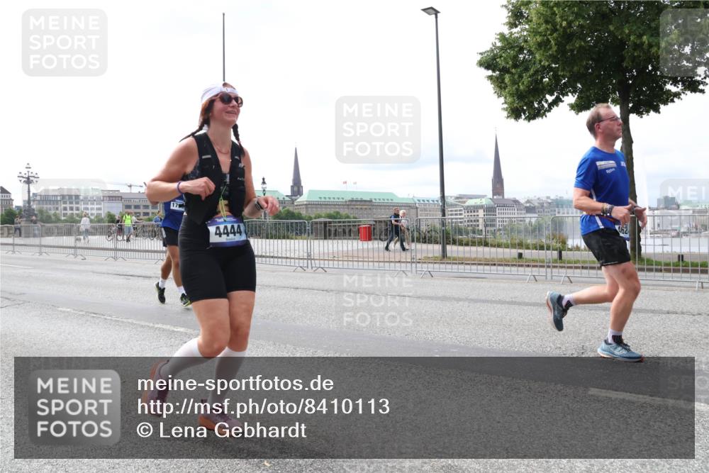 29.06.2025 - hella hamburg halbmarathon Lena Gebhardt http://msf.ph/oto/8410113 29.06.2025 10:25:05 Lombardsbrücke 17, 4444, 462, 1352, 1627, 1740, 2000, 2108, 2249, 2944, 3099, 3113, 3920, 3961, 3963, 4008, 4010, 4221, 4444, 5126, 5564, 5814, 6261, 7778, 8083, 8962, 9573, 9927, 10907, 11400, 11651, 11816, 11817, 11921, 13510, 14086, 14649, 14898, 15016, 15119, 15124, 15153, 15679, 15942, 15975, 16421, 16422, 17185, 17535, 17954, 18194, 18198 meine-sportfotos.de