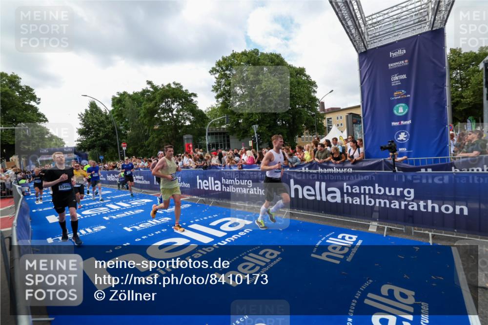 29.06.2025 - hella hamburg halbmarathon Zöllner http://msf.ph/oto/8410173 29.06.2025 10:44:39 Ziel 1468, 1782, 2365, 2402, 3305, 4991, 5476, 6490, 6495, 7322, 7710, 10669, 12711, 14351, 14798, 14816, 15862, 16224, 17097, 18107, 18464, 18539, 18560, 18765, 18868, 19206 meine-sportfotos.de