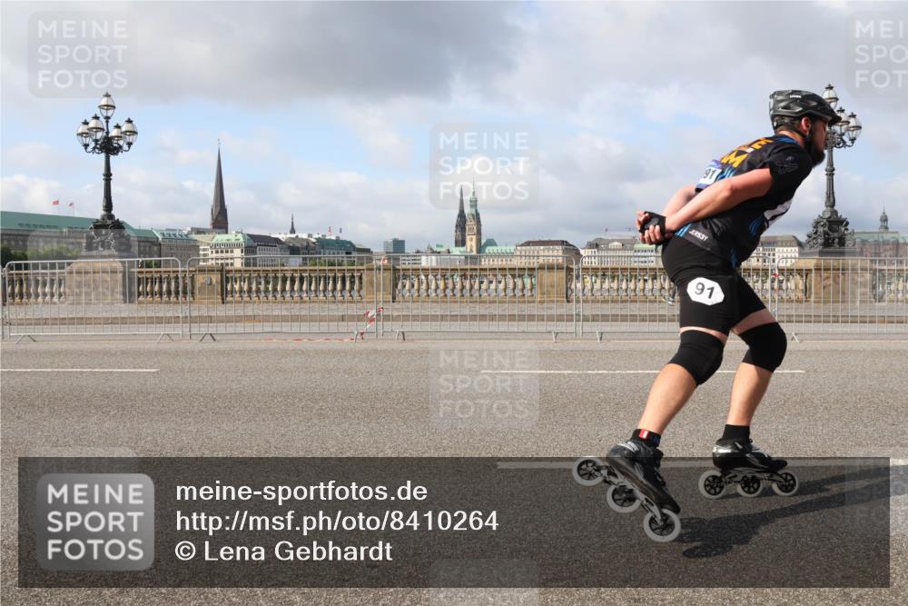 29.06.2025 - hella hamburg halbmarathon Lena Gebhardt http://msf.ph/oto/8410264 29.06.2025 08:55:10 Lombardsbrücke 53 meine-sportfotos.de