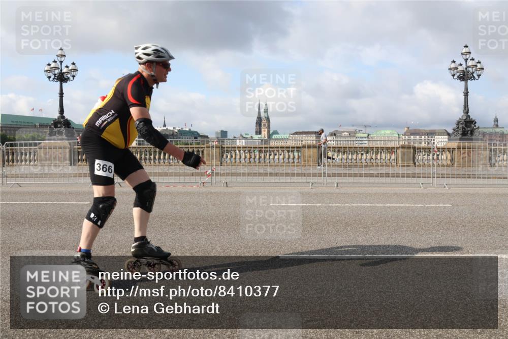 29.06.2025 - hella hamburg halbmarathon Lena Gebhardt http://msf.ph/oto/8410377 29.06.2025 08:55:11 Lombardsbrücke 366 meine-sportfotos.de