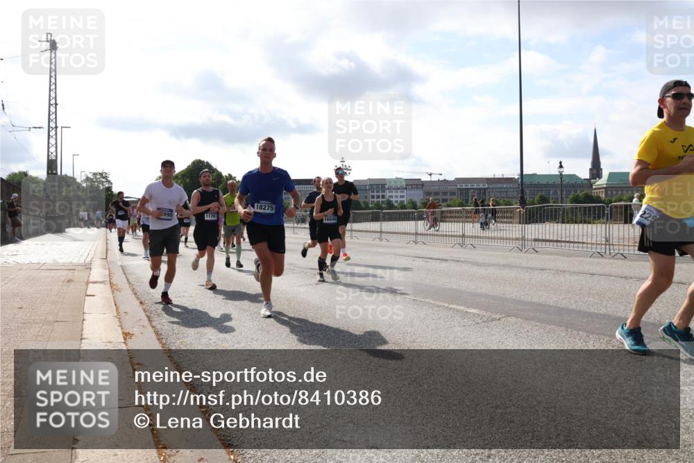 29.06.2025 - hella hamburg halbmarathon Lena Gebhardt http://msf.ph/oto/8410386 29.06.2025 09:50:12 Lombardsbrücke 895, 11767, 18275, 16648, 1343, 1615, 1675, 1688, 1800, 1803, 1975, 2324, 2415, 2568, 2573, 2826, 2949, 3332, 3431, 3530, 4303, 4318, 4398, 4528, 4823, 5248, 5409, 5436, 5791, 5803, 6123, 6458, 6649, 6682, 6704, 7495, 7774, 7796, 8450, 8629, 8925, 9017, 9116, 9264, 9265, 9294, 9296, 9302, 9365, 9711, 9979, 10218, 10680, 10894, 11379, 11765, 11767, 12292, 12327, 12540, 12554, 12839, 12895, 13141, 13457, 13725, 13800, 14077, 14204, 14374, 14560, 14688 meine-sportfotos.de