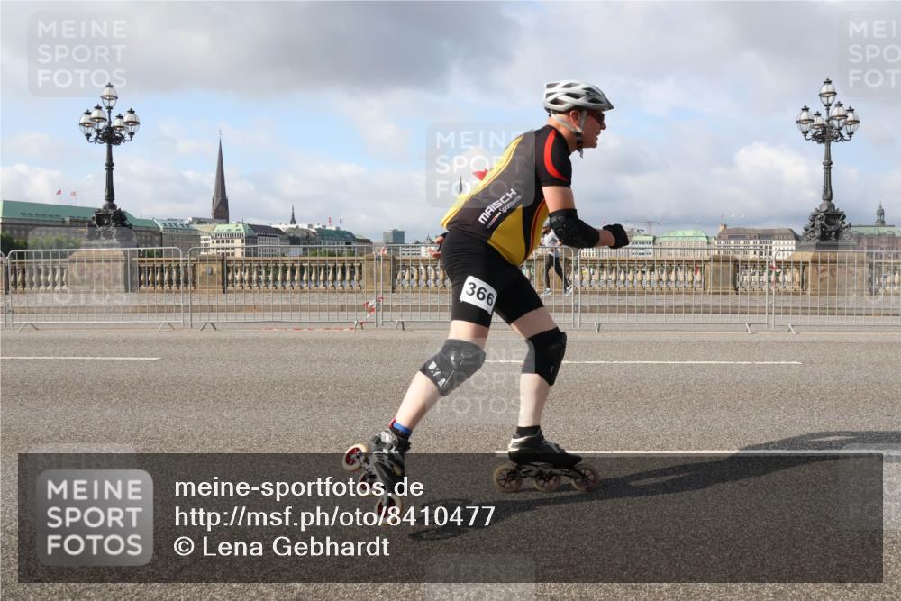 29.06.2025 - hella hamburg halbmarathon Lena Gebhardt http://msf.ph/oto/8410477 29.06.2025 08:55:11 Lombardsbrücke 366 meine-sportfotos.de
