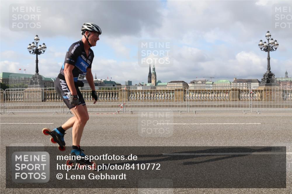 29.06.2025 - hella hamburg halbmarathon Lena Gebhardt http://msf.ph/oto/8410772 29.06.2025 08:55:17 Lombardsbrücke  meine-sportfotos.de