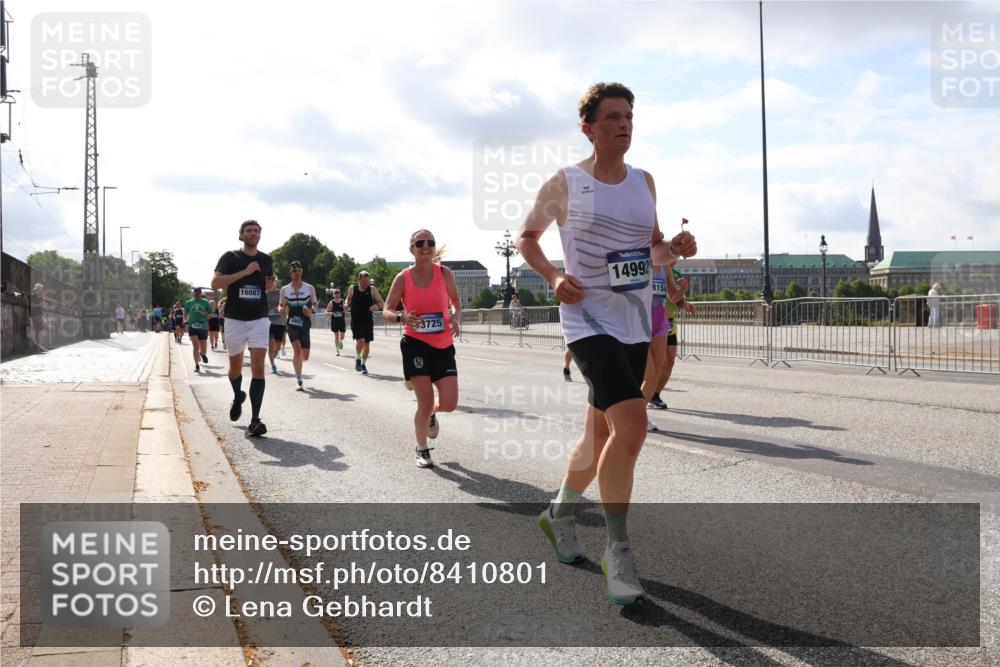 29.06.2025 - hella hamburg halbmarathon Lena Gebhardt http://msf.ph/oto/8410801 29.06.2025 09:50:16 Lombardsbrücke 16087, 5803, 3725, 14992, 815, 068865, 1358, 1615, 1675, 1688, 1700, 1800, 1803, 1882, 1975, 2415, 2568, 2675, 2719, 2826, 2949, 3332, 3431, 3530, 4229, 4318, 4398, 4528, 4823, 5248, 5409, 5436, 5745, 5791, 5803, 6123, 6458, 6529, 6649, 6682, 6704, 7495, 7774, 7796, 8450, 8629, 8925, 9017, 9116, 9294, 9302, 9365, 9711, 9979, 10218, 10680, 10894, 11379, 11765, 11767, 12292, 12327, 12540, 12554, 12839, 12895, 13141, 13457, 13725, 14077, 14204, 14560 meine-sportfotos.de