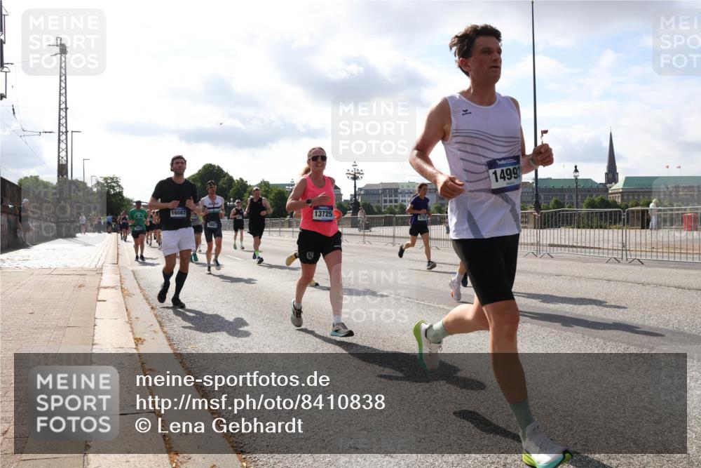 29.06.2025 - hella hamburg halbmarathon Lena Gebhardt http://msf.ph/oto/8410838 29.06.2025 09:50:16 Lombardsbrücke 16087, 13725, 5803, 14992, 6666, 1358, 1615, 1675, 1688, 1700, 1800, 1803, 1882, 1975, 2415, 2568, 2675, 2719, 2826, 2949, 3332, 3431, 3530, 4229, 4318, 4398, 4528, 4823, 5248, 5409, 5436, 5745, 5791, 5803, 6123, 6458, 6529, 6649, 6682, 6704, 7495, 7774, 7796, 8450, 8629, 8925, 9017, 9116, 9294, 9302, 9365, 9711, 9979, 10218, 10680, 10894, 11379, 11765, 11767, 12292, 12327, 12540, 12554, 12839, 12895, 13141, 13457, 13725, 14077, 14204, 14560 meine-sportfotos.de