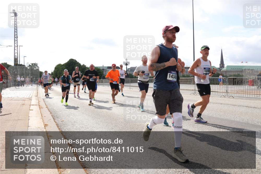 29.06.2025 - hella hamburg halbmarathon Lena Gebhardt http://msf.ph/oto/8411015 29.06.2025 10:04:28 Lombardsbrücke 217, 1776, 12998, 14340, 16099, 1213, 1316, 1347, 1377, 1674, 2011, 2463, 2852, 2979, 3488, 3994, 4146, 4293, 4488, 4587, 5058, 5354, 5365, 5869, 5976, 6142, 6311, 6706, 6709, 7017, 8177, 8217, 8421, 8422, 8423, 9489, 9526, 10100, 10213, 10709, 10756, 10834, 10962, 11511, 11582, 12004, 12005, 12924, 12998, 13533, 13583, 13625, 14340, 14436, 14917, 15525, 15532, 15678, 16099, 16128, 16145, 16753, 16989, 16995, 17071, 17113, 17434, 17437 meine-sportfotos.de