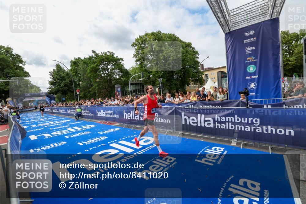 29.06.2025 - hella hamburg halbmarathon Zöllner http://msf.ph/oto/8411020 29.06.2025 10:21:12 Ziel 14717, 16120 meine-sportfotos.de