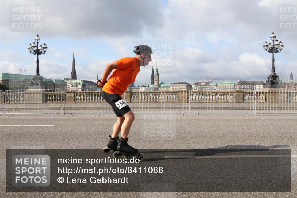 29.06.2025 - hella hamburg halbmarathon Lena Gebhardt http://msf.ph/oto/8411088 29.06.2025 08:55:19 Lombardsbrücke 156 meine-sportfotos.de