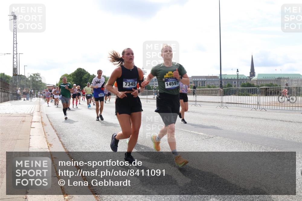 29.06.2025 - hella hamburg halbmarathon Lena Gebhardt http://msf.ph/oto/8411091 29.06.2025 10:17:06 Lombardsbrücke 2225, 7345, 14597, 1083, 1117, 1137, 1240, 1298, 1331, 1348, 1356, 1403, 1477, 1553, 1602, 1825, 2225, 2860, 2908, 3088, 3176, 3210, 3450, 3464, 3466, 3622, 5023, 5036, 5037, 5390, 5929, 5930, 5995, 6126, 6128, 6328, 6522, 6742, 6941, 6948, 7114, 7115, 7257, 7345, 7360, 7376, 7410, 7445, 7647, 7924, 7928, 7945, 8210, 8253, 8263, 8317, 8433, 8513, 8558, 8619, 8983, 9091, 9152, 9208, 9259, 9332, 9492, 9676, 10232 meine-sportfotos.de