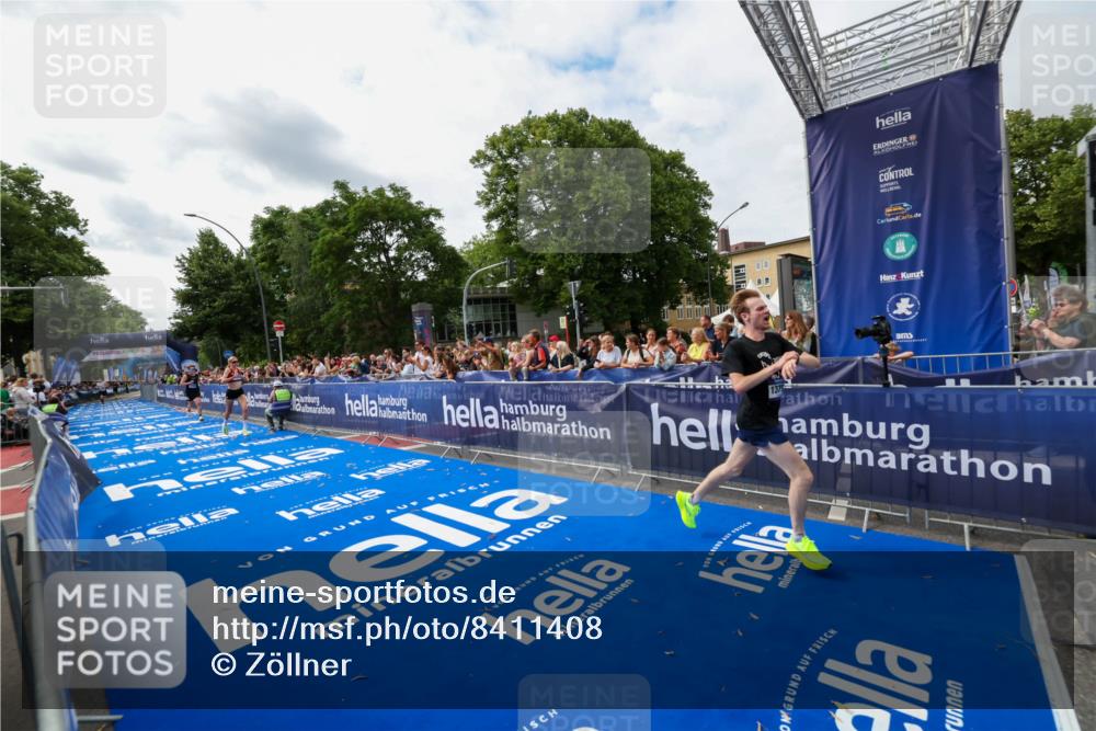 29.06.2025 - hella hamburg halbmarathon Zöllner http://msf.ph/oto/8411408 29.06.2025 10:22:07 Ziel 13751, 16068, 17886, 18693 meine-sportfotos.de