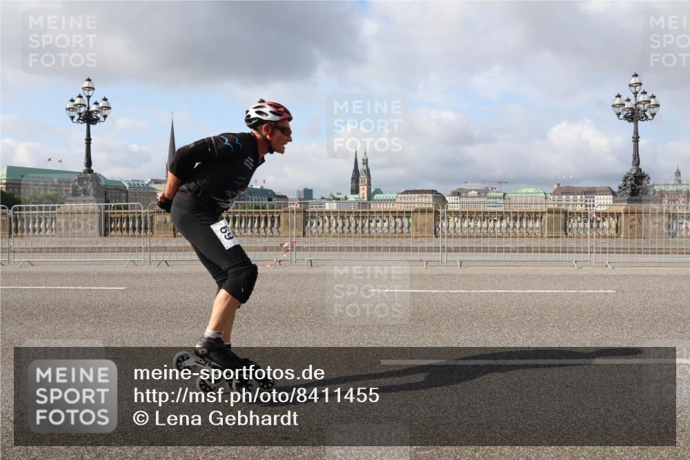 29.06.2025 - hella hamburg halbmarathon Lena Gebhardt http://msf.ph/oto/8411455 29.06.2025 08:55:27 Lombardsbrücke 69 meine-sportfotos.de