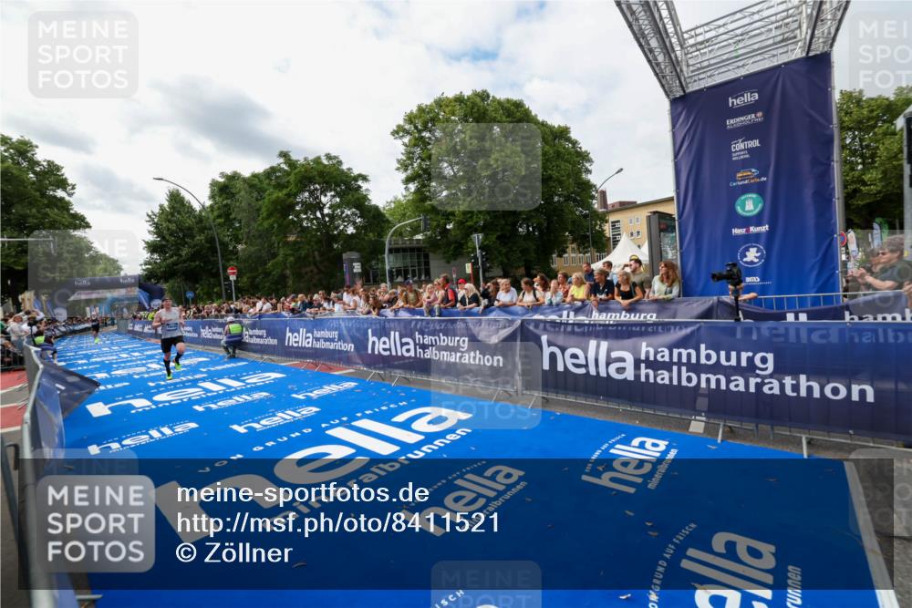 29.06.2025 - hella hamburg halbmarathon Zöllner http://msf.ph/oto/8411521 29.06.2025 10:22:14 Ziel 10650, 18693 meine-sportfotos.de