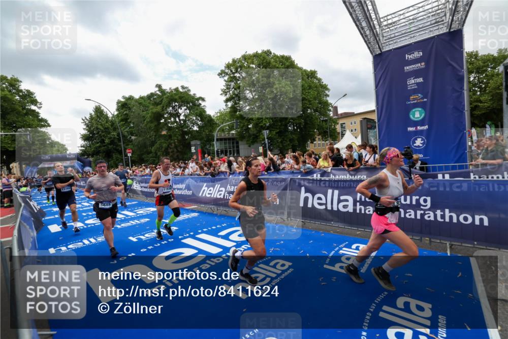 29.06.2025 - hella hamburg halbmarathon Zöllner http://msf.ph/oto/8411624 29.06.2025 10:46:09 Ziel 1759, 2707, 3087, 5648, 6460, 7961, 8269, 9585, 11125, 11936, 12269, 13630, 14804, 16136, 16466, 16475, 18081, 18702 meine-sportfotos.de