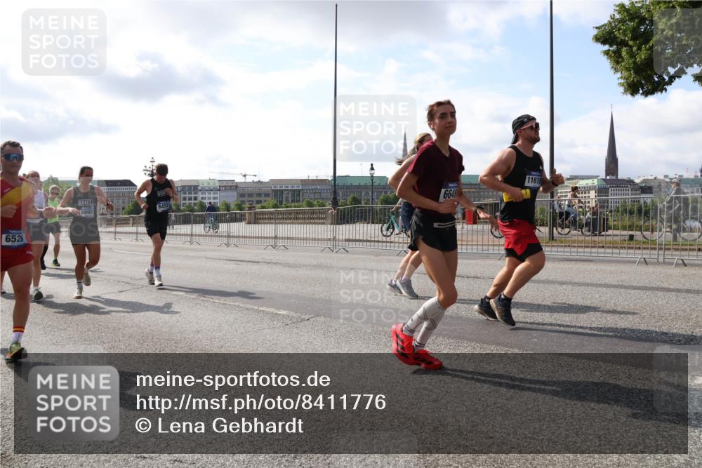 29.06.2025 - hella hamburg halbmarathon Lena Gebhardt http://msf.ph/oto/8411776 29.06.2025 09:50:25 Lombardsbrücke 6529, 6992, 6458, 6649, 11619, 1209, 1358, 1615, 1675, 1688, 1697, 1700, 1800, 1803, 1882, 2415, 2568, 2675, 2719, 2826, 3332, 3530, 4205, 4229, 4380, 4398, 4823, 5248, 5409, 5436, 5472, 5508, 5745, 5791, 5803, 6123, 6458, 6529, 6649, 6682, 6704, 7026, 7495, 7774, 8450, 8629, 8925, 8958, 9017, 9116, 9294, 9302, 9365, 9711, 9979, 10064, 10218, 10783, 10894, 10922, 11281, 11379, 11767, 12292, 12327, 12540, 12554, 12895, 13457, 13725, 14560 meine-sportfotos.de