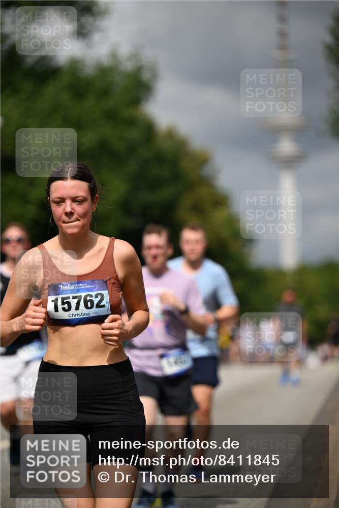 29.06.2025 - hella hamburg halbmarathon Dr. Thomas Lammeyer http://msf.ph/oto/8411845 29.06.2025 10:43:02 Kennedybrücke 1457, 1721, 1856, 2113, 2151, 2486, 2693, 2786, 3094, 3095, 3216, 3242, 3323, 3726, 3841, 3927, 4139, 4155, 4259, 4260, 5085, 5089, 5155, 5161, 5300, 5617, 5684, 6199, 6200, 6751, 7117, 7165, 7561, 7589, 7692, 7849, 7914, 8583, 8635, 8747, 9004, 9689, 11059 meine-sportfotos.de