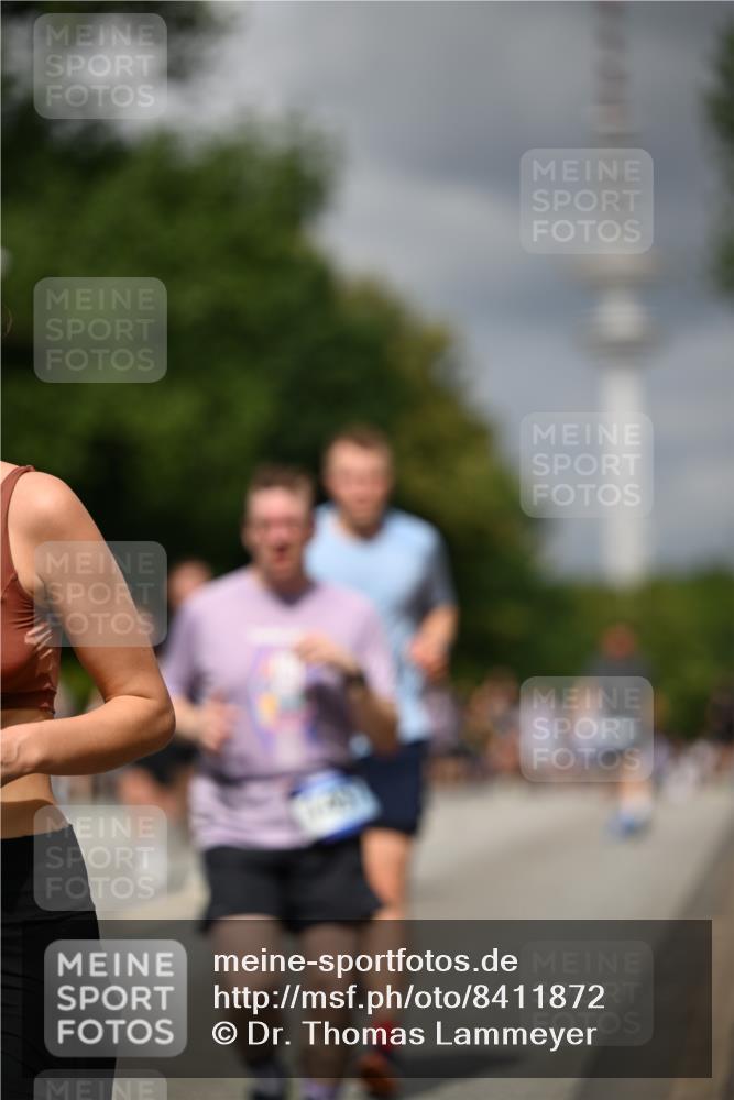 29.06.2025 - hella hamburg halbmarathon Dr. Thomas Lammeyer http://msf.ph/oto/8411872 29.06.2025 10:43:03 Kennedybrücke 1457, 1721, 1856, 2113, 2486, 2693, 2786, 3094, 3095, 3216, 3242, 3307, 3323, 3726, 3841, 3927, 4139, 4155, 4259, 4260, 5085, 5089, 5155, 5161, 5300, 5617, 5684, 6199, 6200, 6751, 7117, 7165, 7561, 7589, 7692, 7849, 8583, 8635, 8747, 9004, 9689, 11059 meine-sportfotos.de