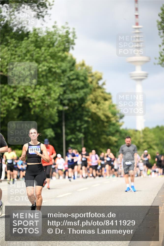 29.06.2025 - hella hamburg halbmarathon Dr. Thomas Lammeyer http://msf.ph/oto/8411929 29.06.2025 10:43:06 Kennedybrücke 1457, 1721, 1856, 2113, 2486, 2693, 2786, 3216, 3242, 3307, 3323, 3726, 4139, 4155, 4259, 4260, 4603, 4964, 5085, 5089, 5155, 5161, 5617, 5684, 5735, 6199, 6200, 7117, 7165, 7561, 7589, 7849, 8583, 8635, 8747, 9004, 9689, 11059 meine-sportfotos.de