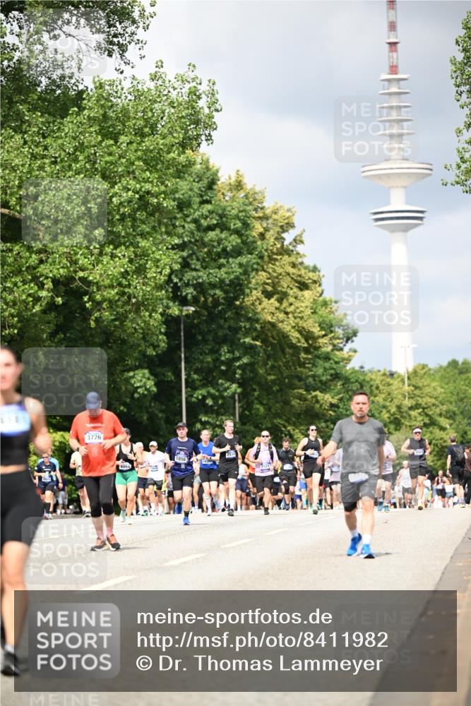 29.06.2025 - hella hamburg halbmarathon Dr. Thomas Lammeyer http://msf.ph/oto/8411982 29.06.2025 10:43:07 Kennedybrücke 1457, 1721, 1856, 2113, 2486, 2524, 2693, 2786, 3216, 3242, 3307, 3323, 3726, 4139, 4155, 4259, 4260, 4603, 4964, 5085, 5089, 5155, 5161, 5617, 5684, 5735, 6199, 6200, 7117, 7165, 7350, 7561, 7589, 7849, 8583, 8635, 8747, 9004, 9689, 11059 meine-sportfotos.de