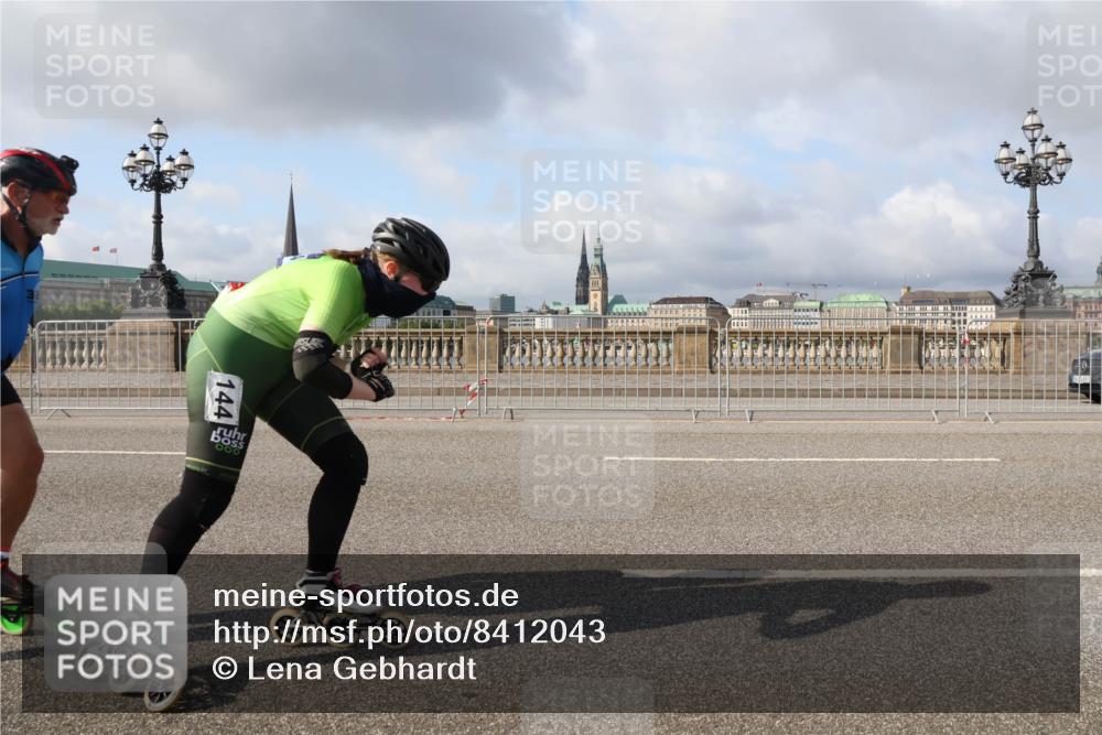 29.06.2025 - hella hamburg halbmarathon Lena Gebhardt http://msf.ph/oto/8412043 29.06.2025 08:55:33 Lombardsbrücke 144, 000 meine-sportfotos.de