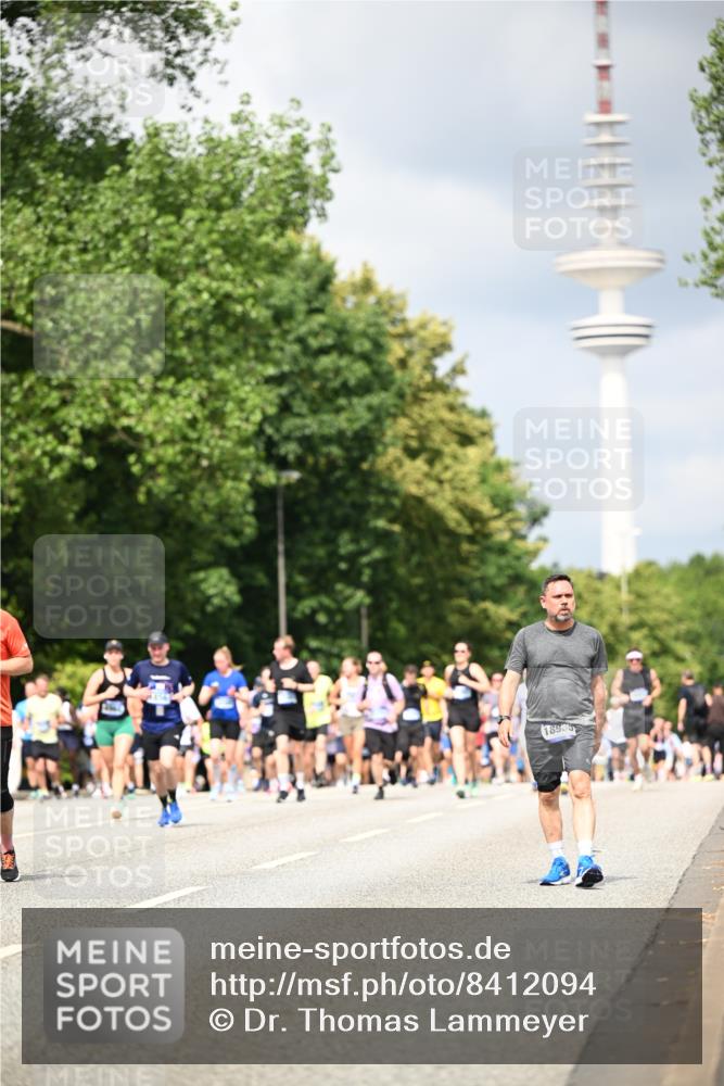 29.06.2025 - hella hamburg halbmarathon Dr. Thomas Lammeyer http://msf.ph/oto/8412094 29.06.2025 10:43:09 Kennedybrücke 1451, 1457, 1721, 1856, 2113, 2486, 2524, 2534, 2693, 2786, 3216, 3242, 3307, 3726, 4028, 4139, 4155, 4259, 4260, 4603, 4964, 5085, 5089, 5155, 5161, 5617, 5684, 5735, 7117, 7341, 7350, 7561, 7589, 8583, 8635, 8747, 9004, 9689, 11059 meine-sportfotos.de